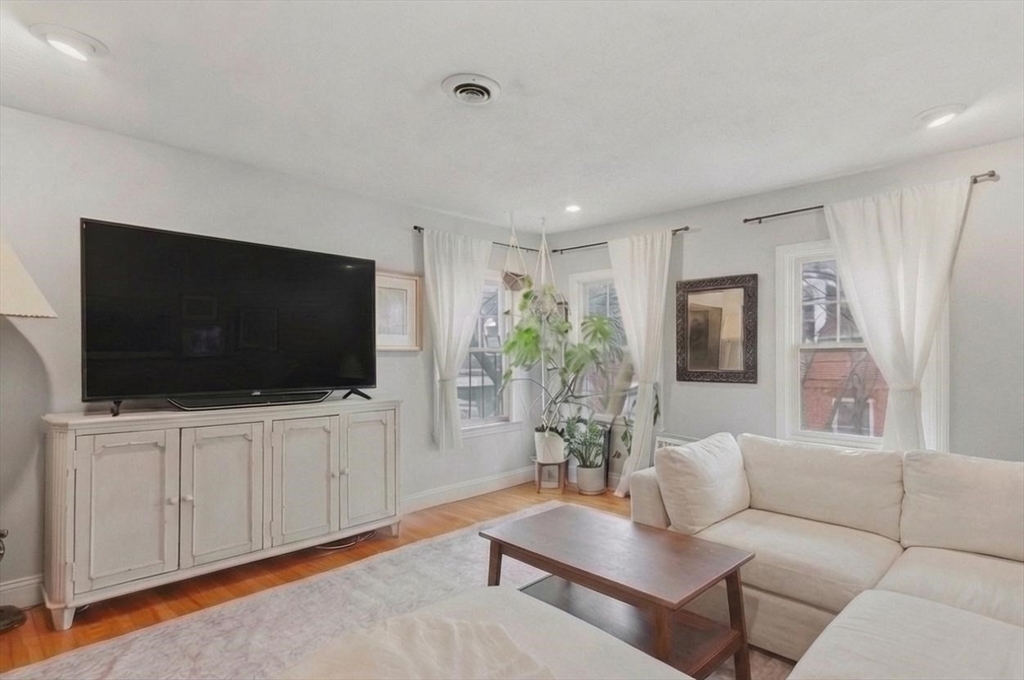 36 Washington Street # 3A