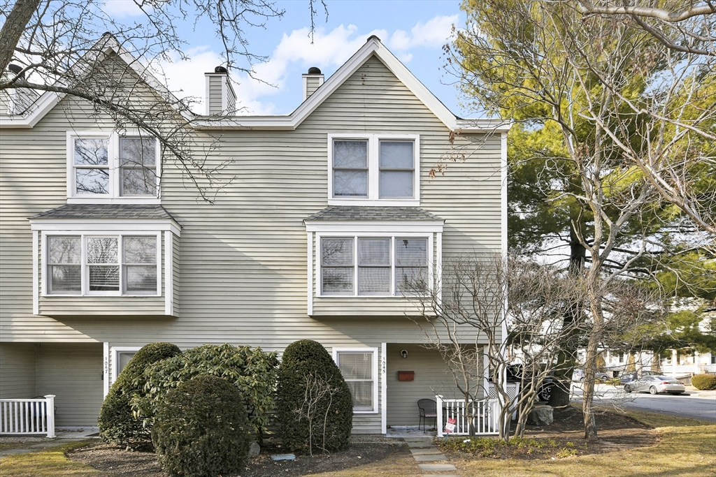 1045 Washington Street # 1