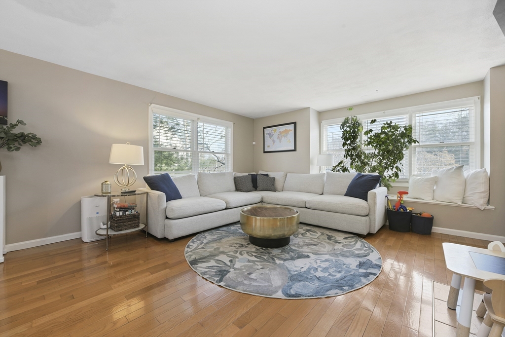 1045 Washington Street # 1