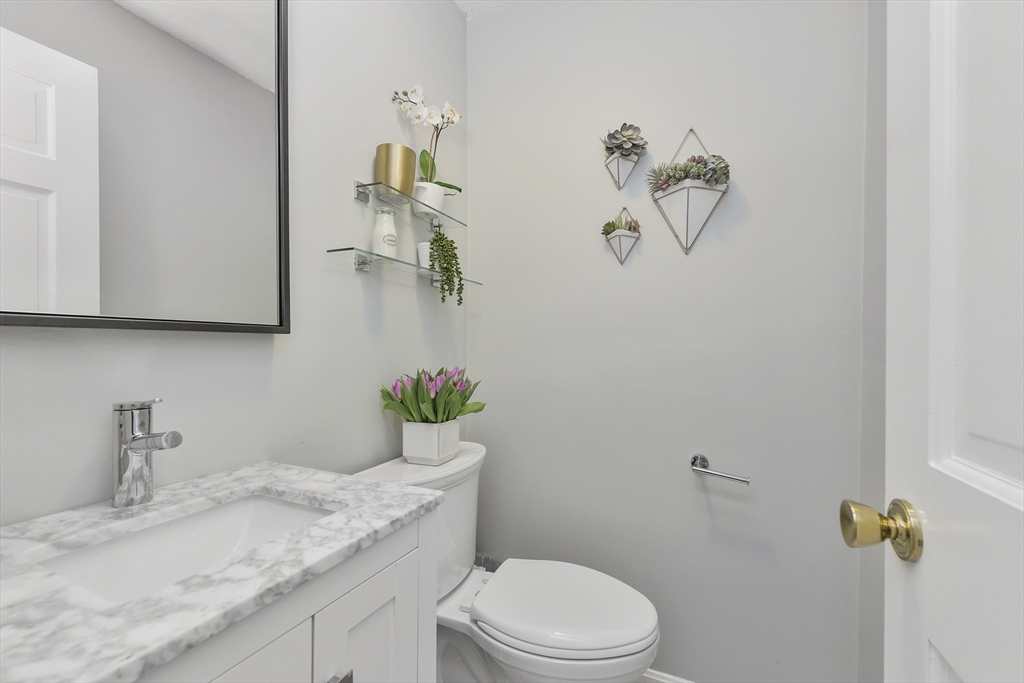 1045 Washington Street # 1