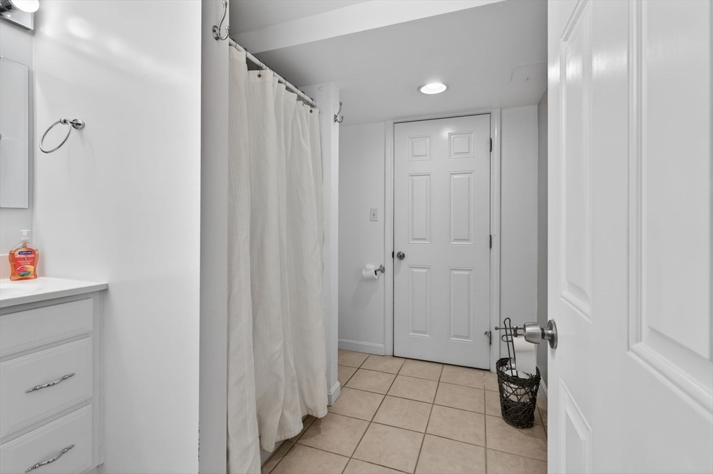 17 Karlton Cir