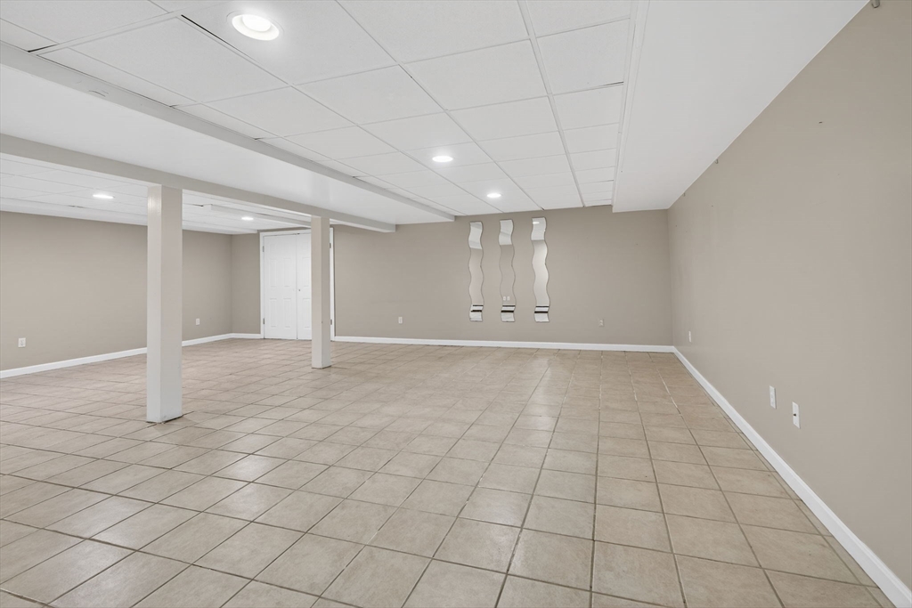 17 Karlton Cir