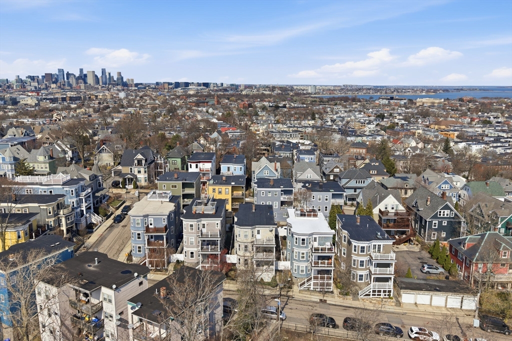 63 Downer Ave # 1