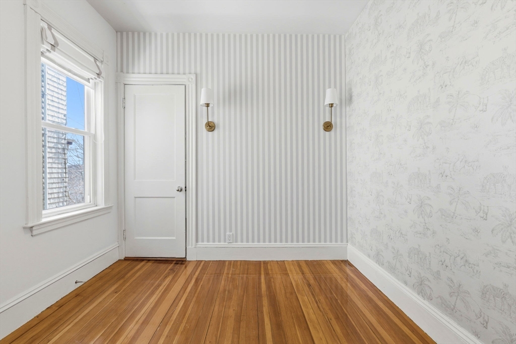 63 Downer Ave # 1