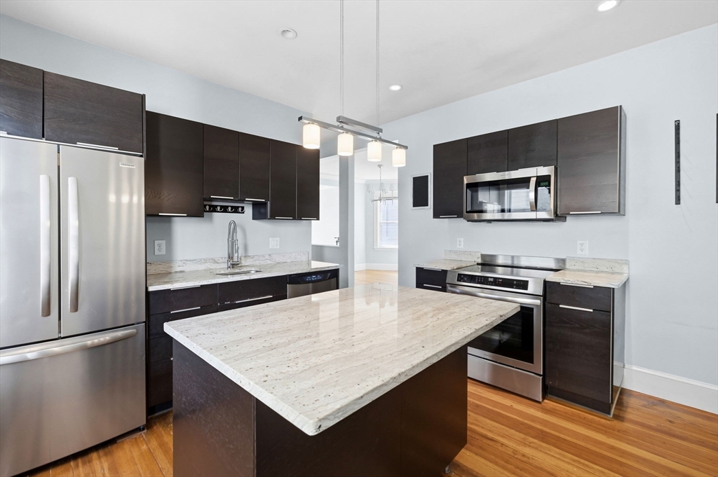 63 Downer Ave # 1