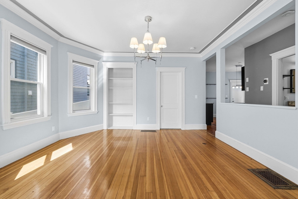 63 Downer Ave # 1
