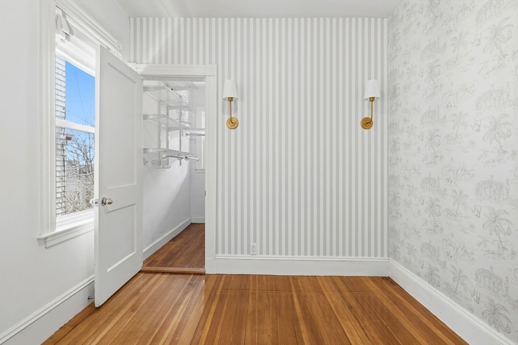 63 Downer Ave # 1