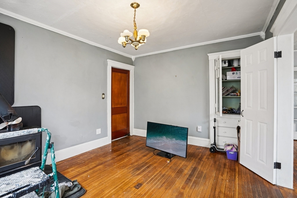 23 Bradford St