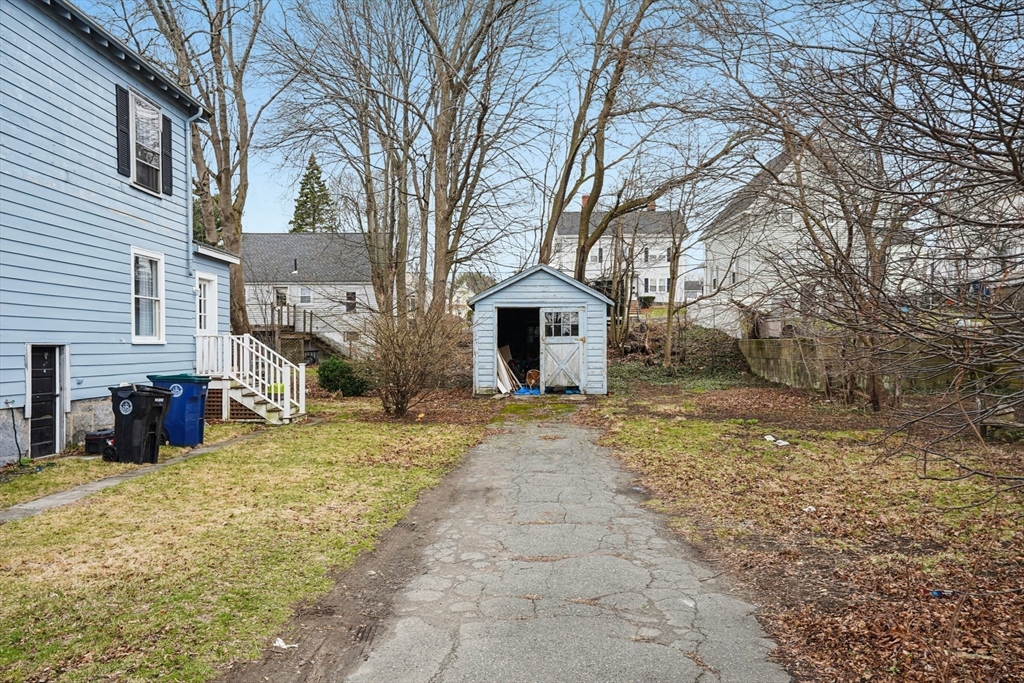 23 Bradford St