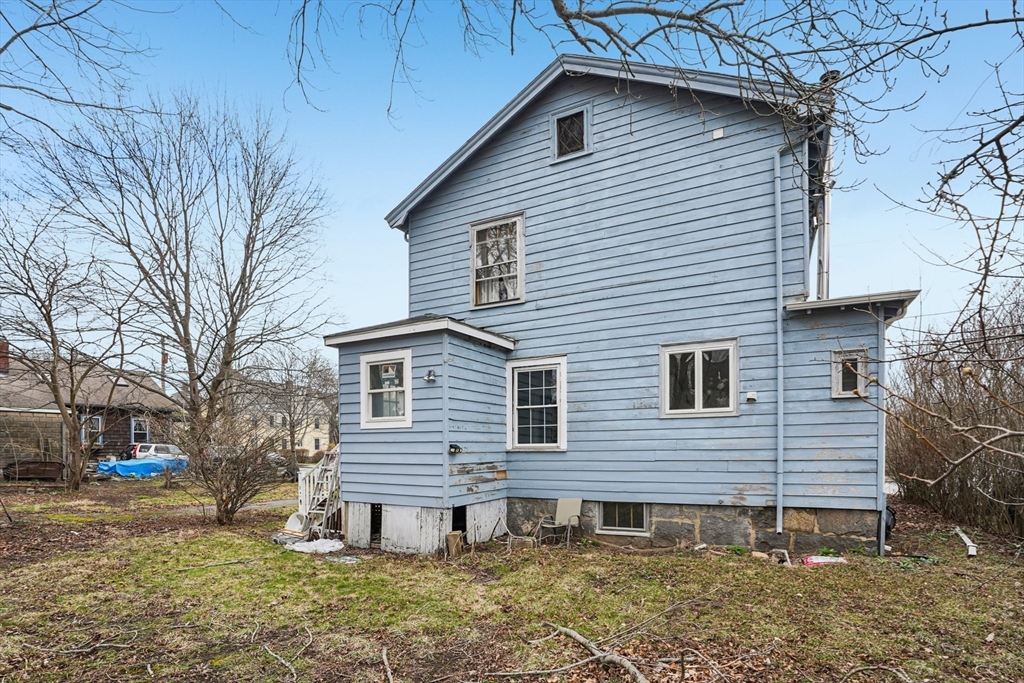 23 Bradford St