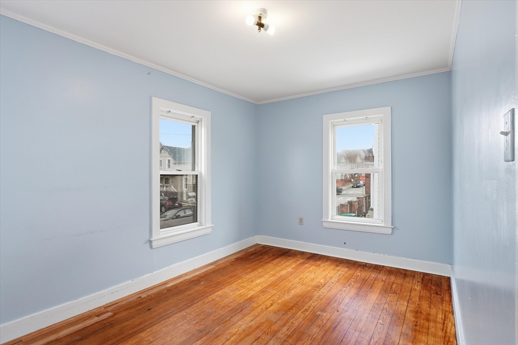 120-124 Sheridan St