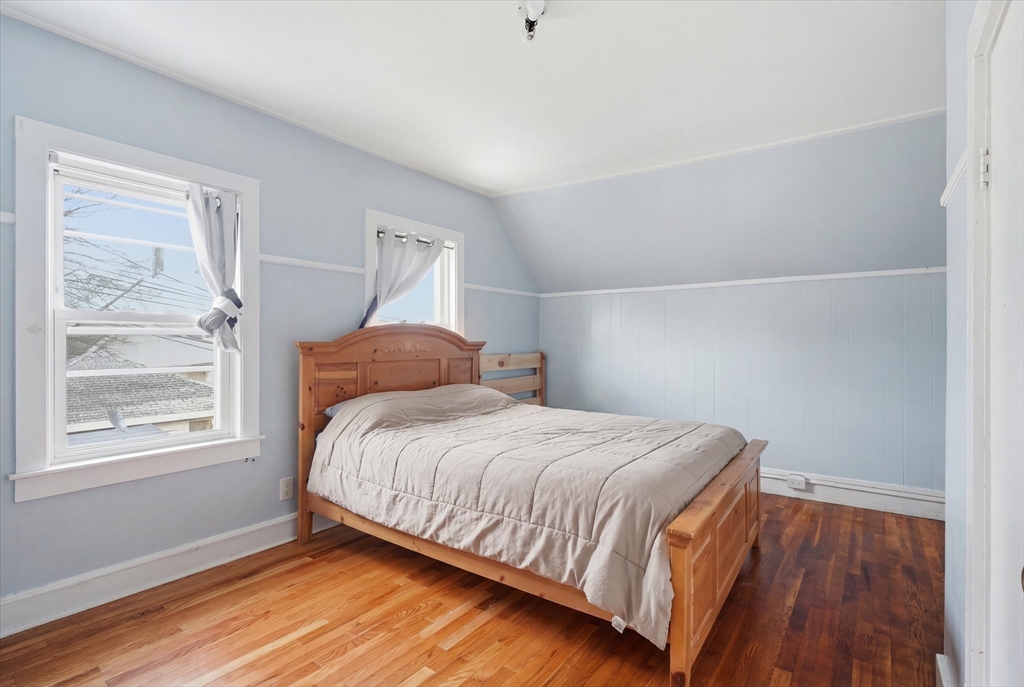 120-124 Sheridan St