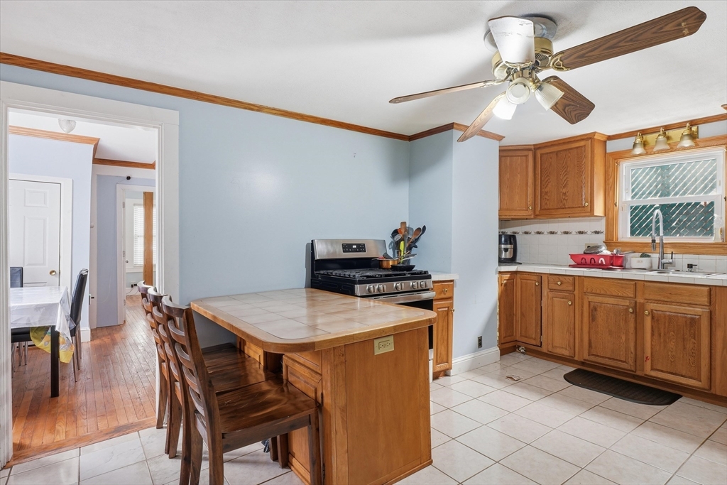 120-124 Sheridan St