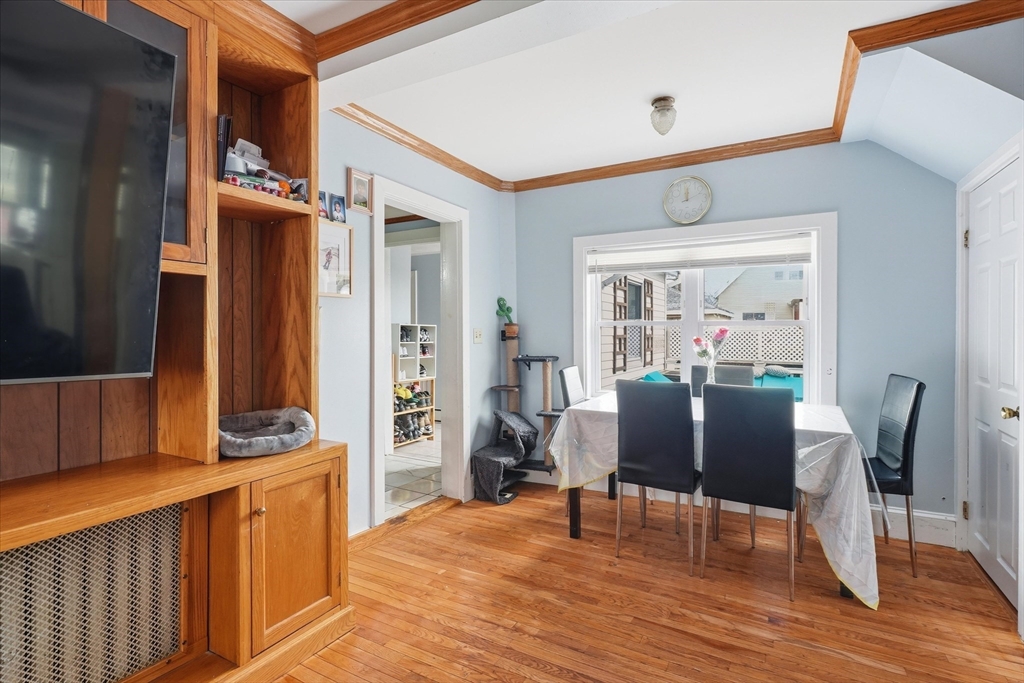 120-124 Sheridan St