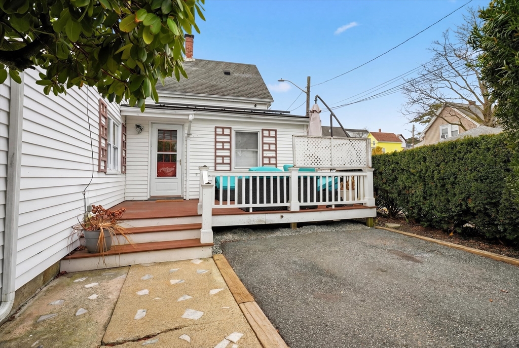 120-124 Sheridan St