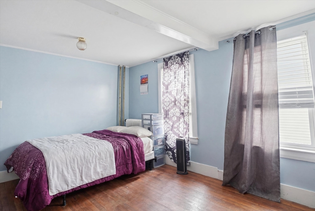 120-124 Sheridan St