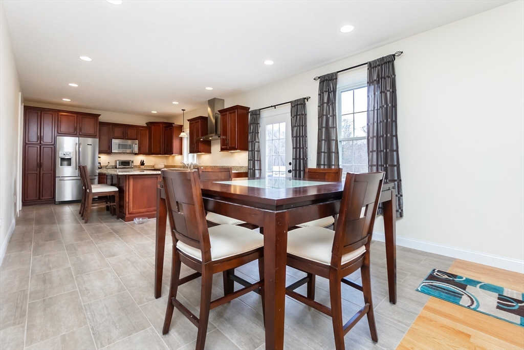 31 Whitehall Way