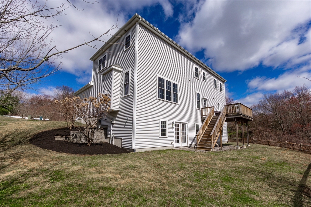 31 Whitehall Way
