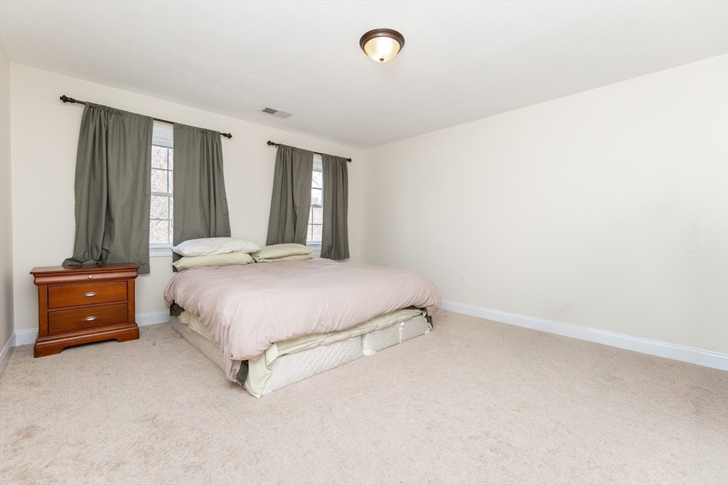 31 Whitehall Way
