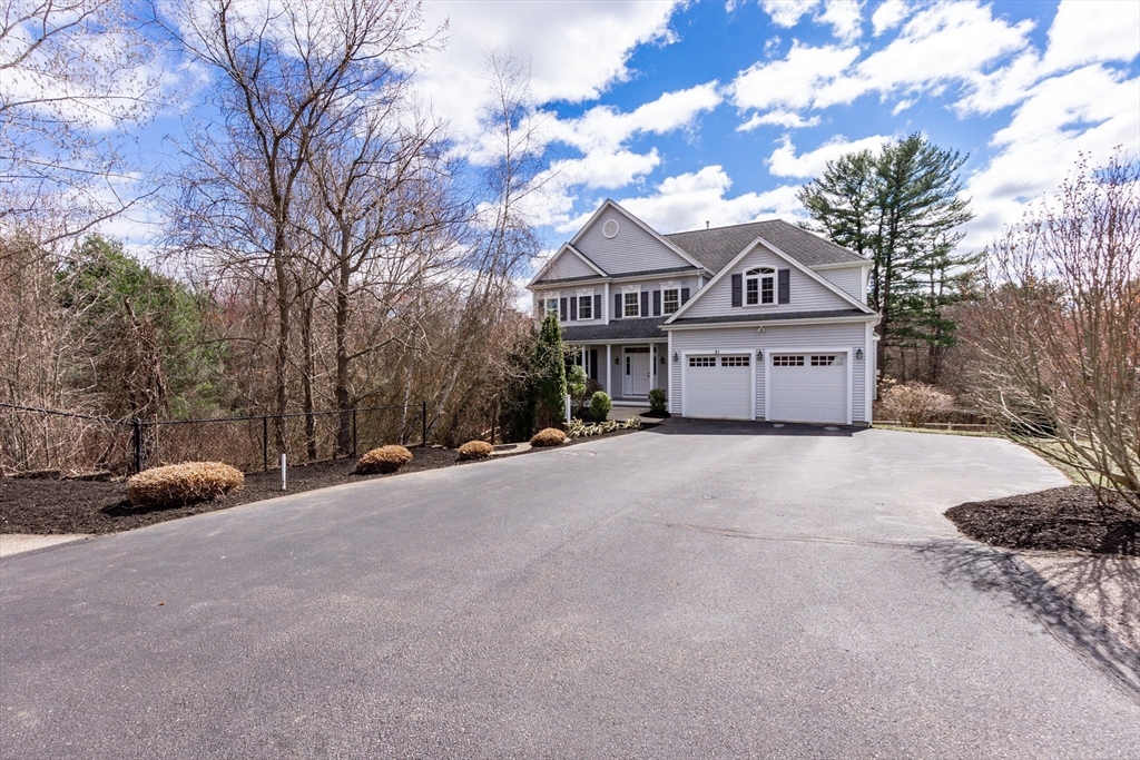 31 Whitehall Way