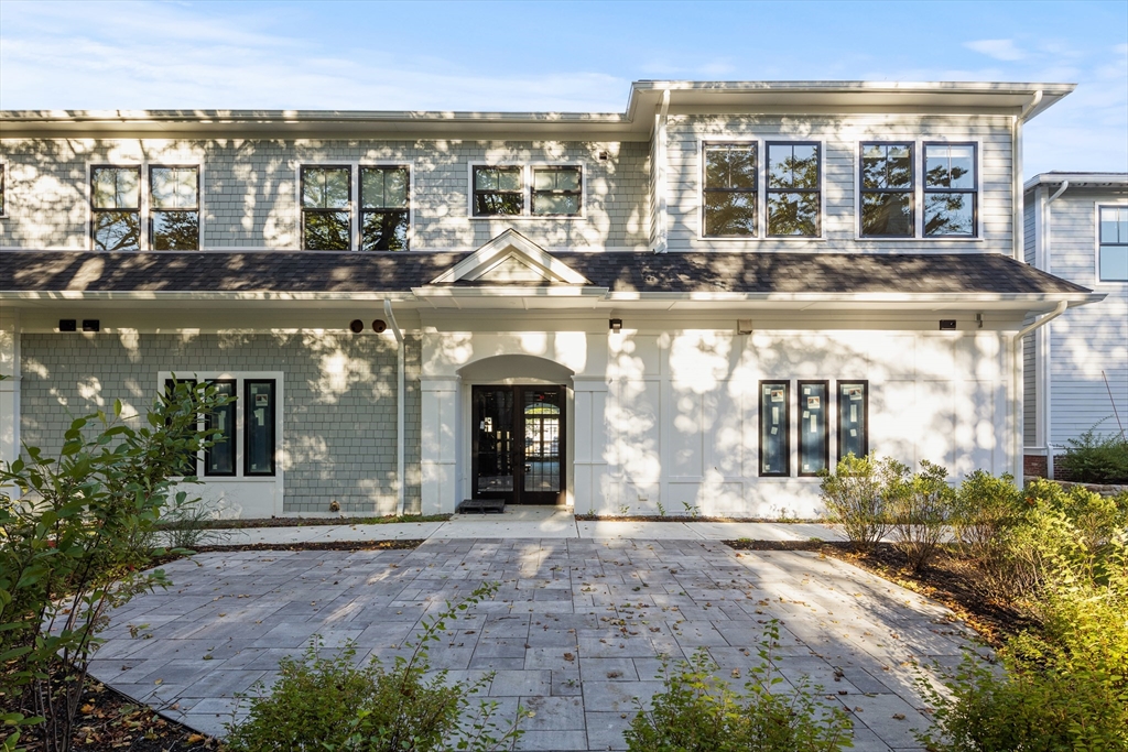 186 Bedford St # 203