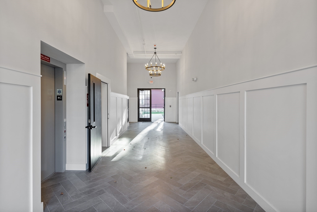 186 Bedford St # 203