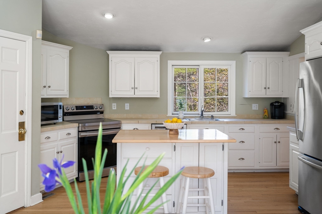 31 James Rd