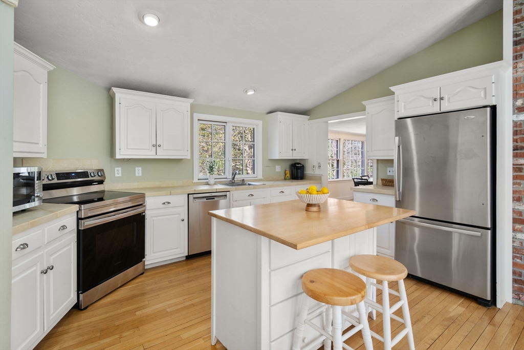 31 James Rd