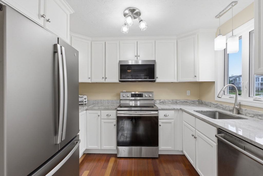 453 Turnpike St # 19