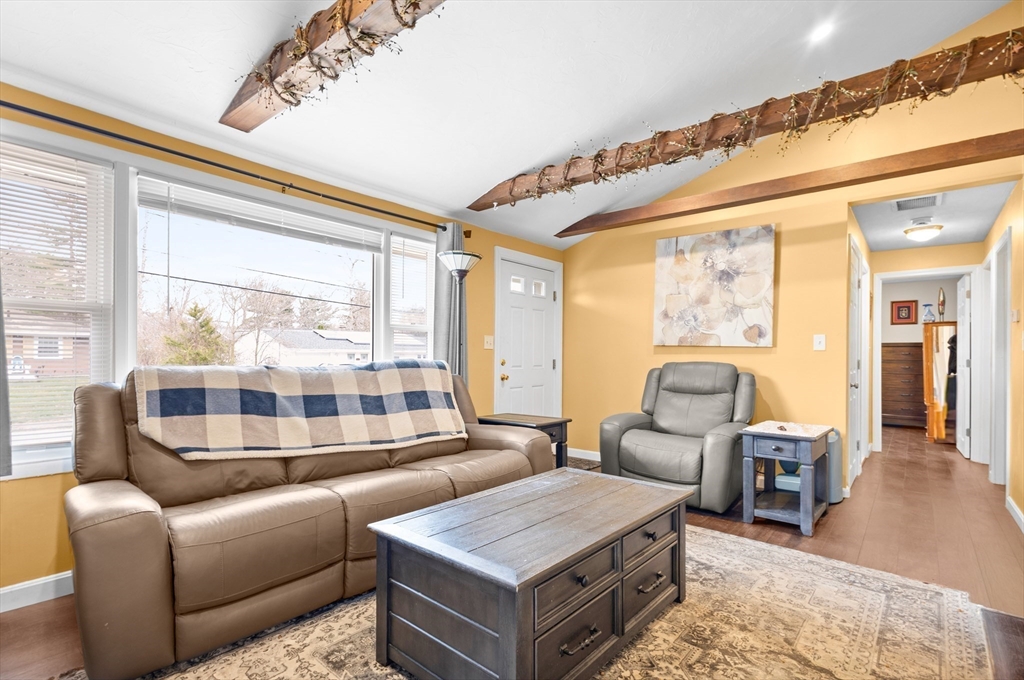 201 Caroline Dr