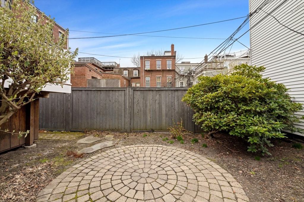 12 Auburn St