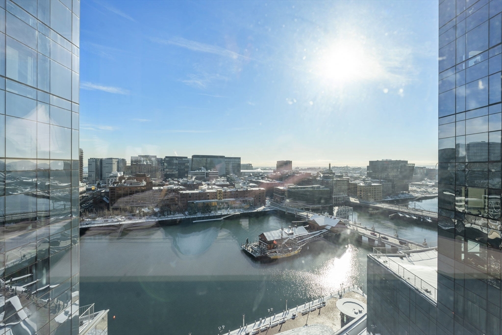 500 Atlantic Avenue # 16L
