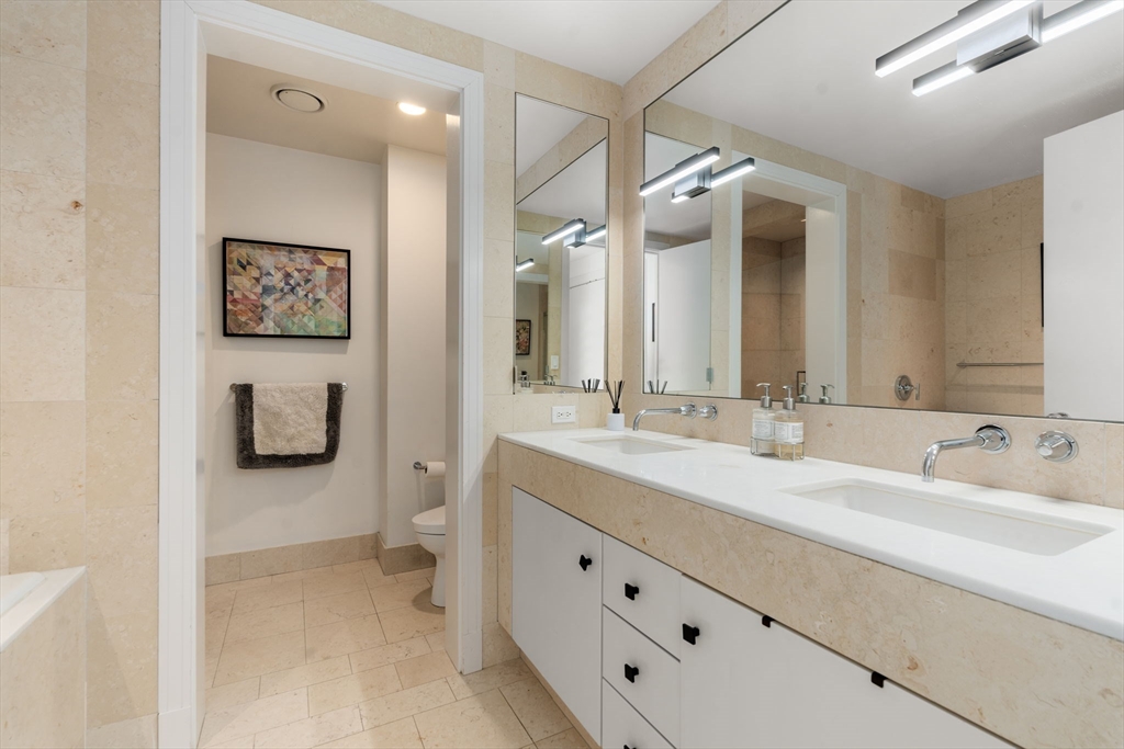 500 Atlantic Avenue # 16L