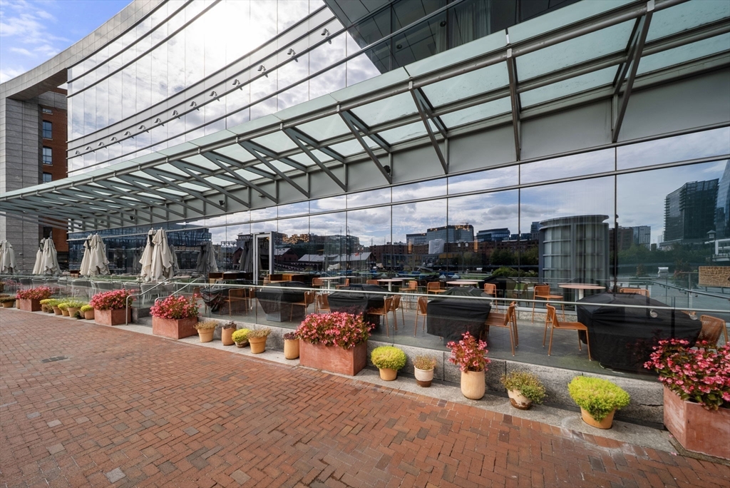 500 Atlantic Avenue # 16L