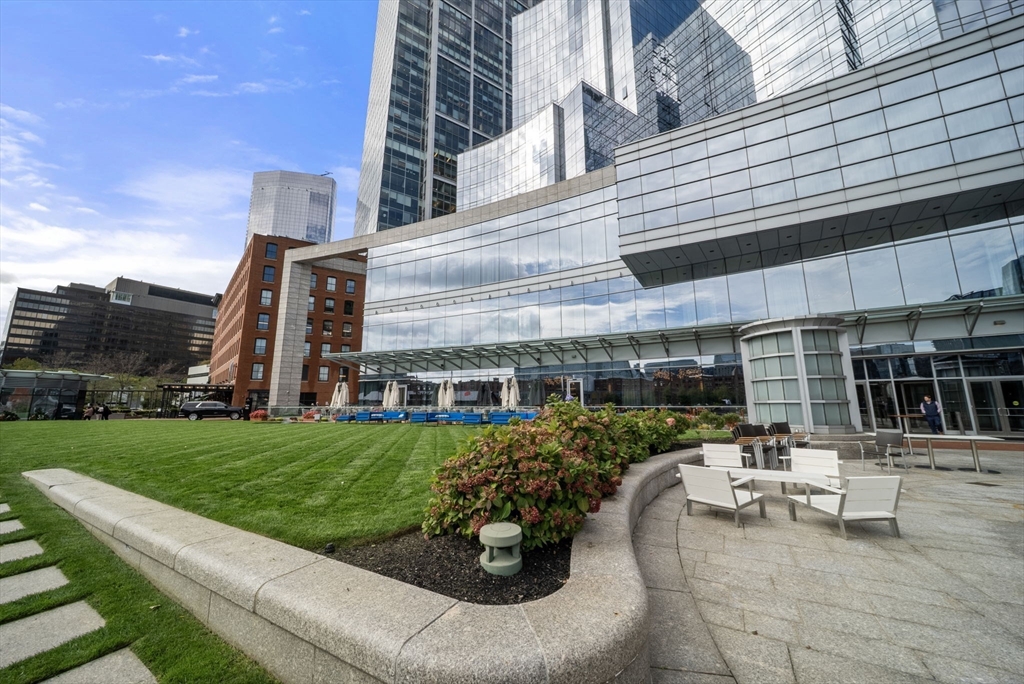 500 Atlantic Avenue # 16L