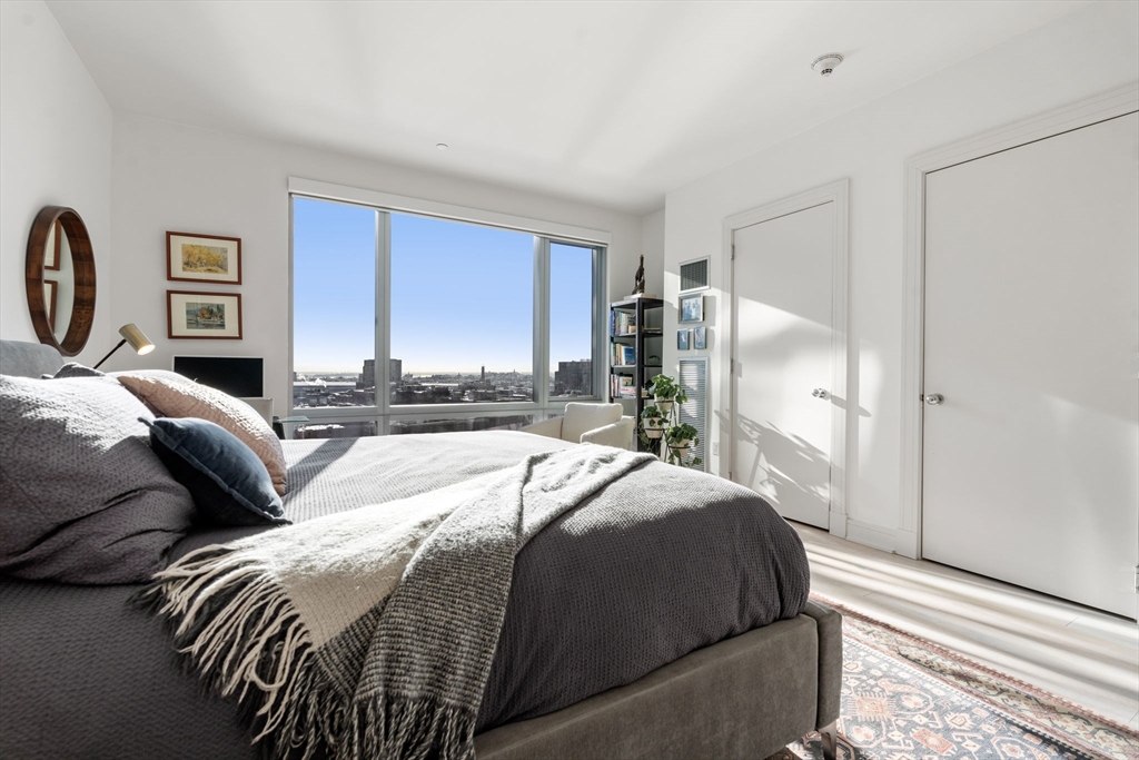 500 Atlantic Avenue # 16L