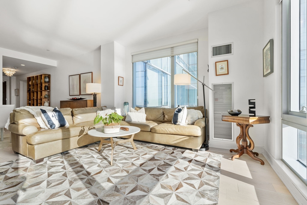 500 Atlantic Avenue # 16L