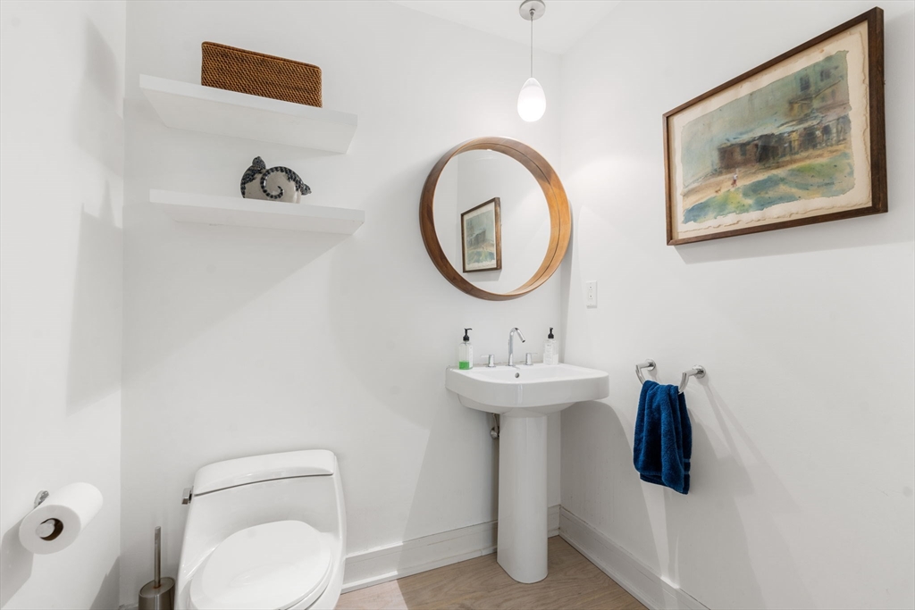 500 Atlantic Avenue # 16L