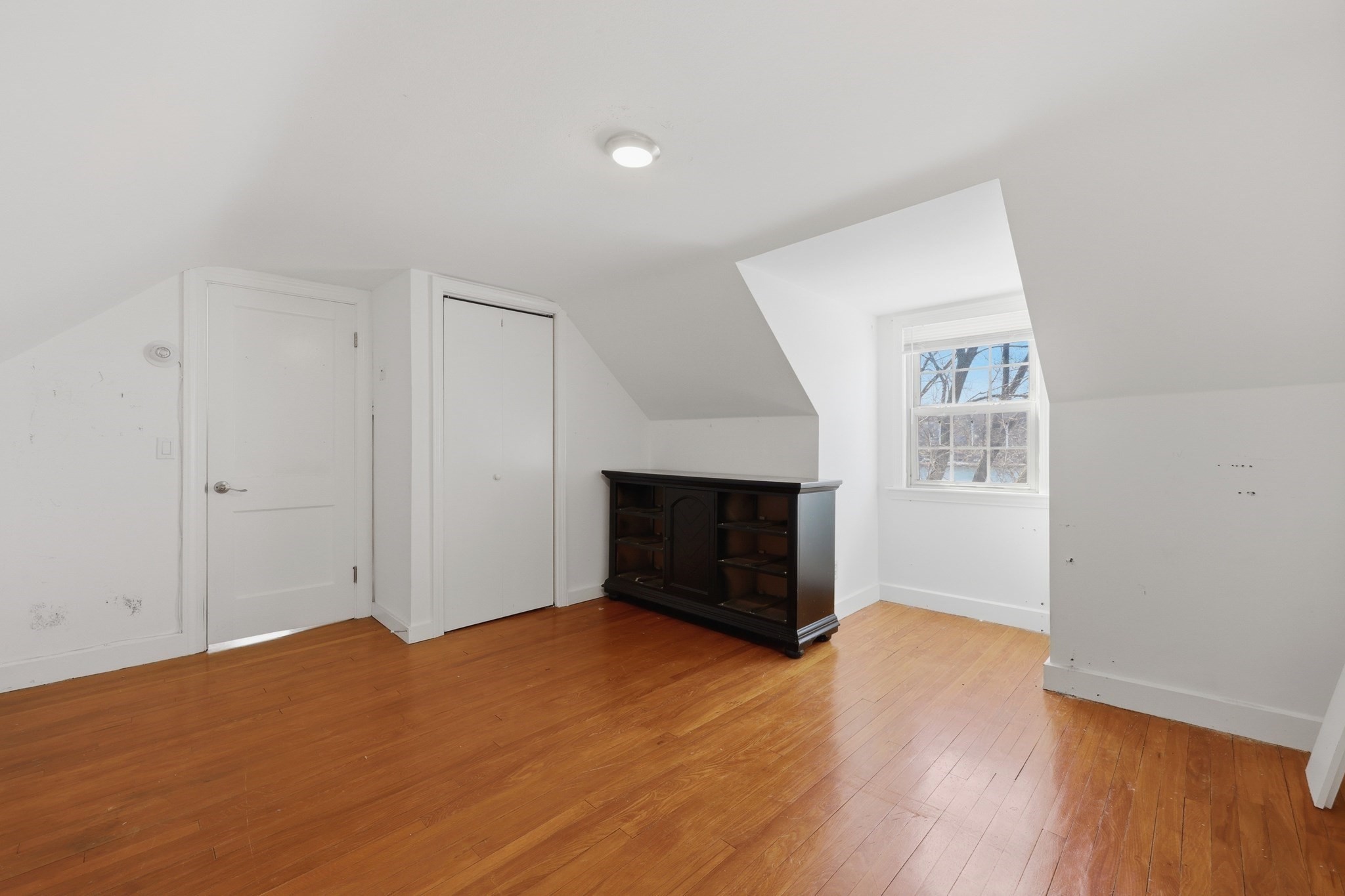 32 Indian Lake Parkway
