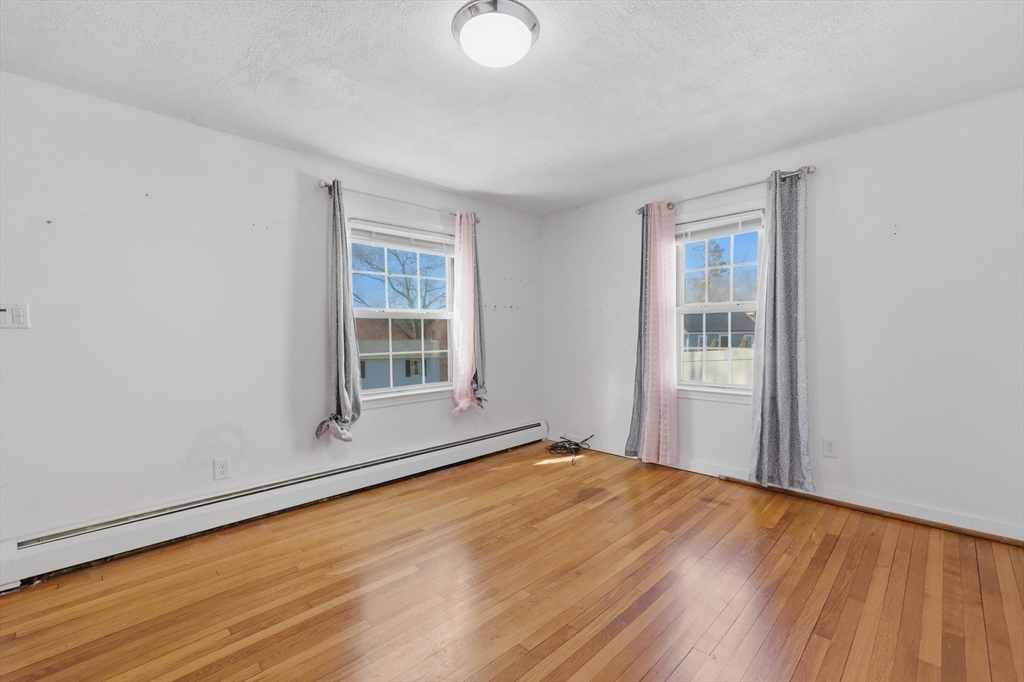 32 Indian Lake Parkway