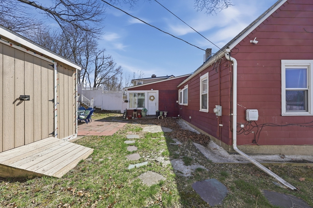 32 Indian Lake Parkway