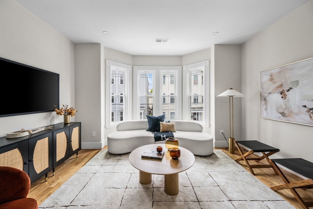 14 Harbor View St # 1