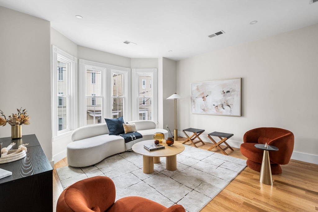 14 Harbor View St # 1