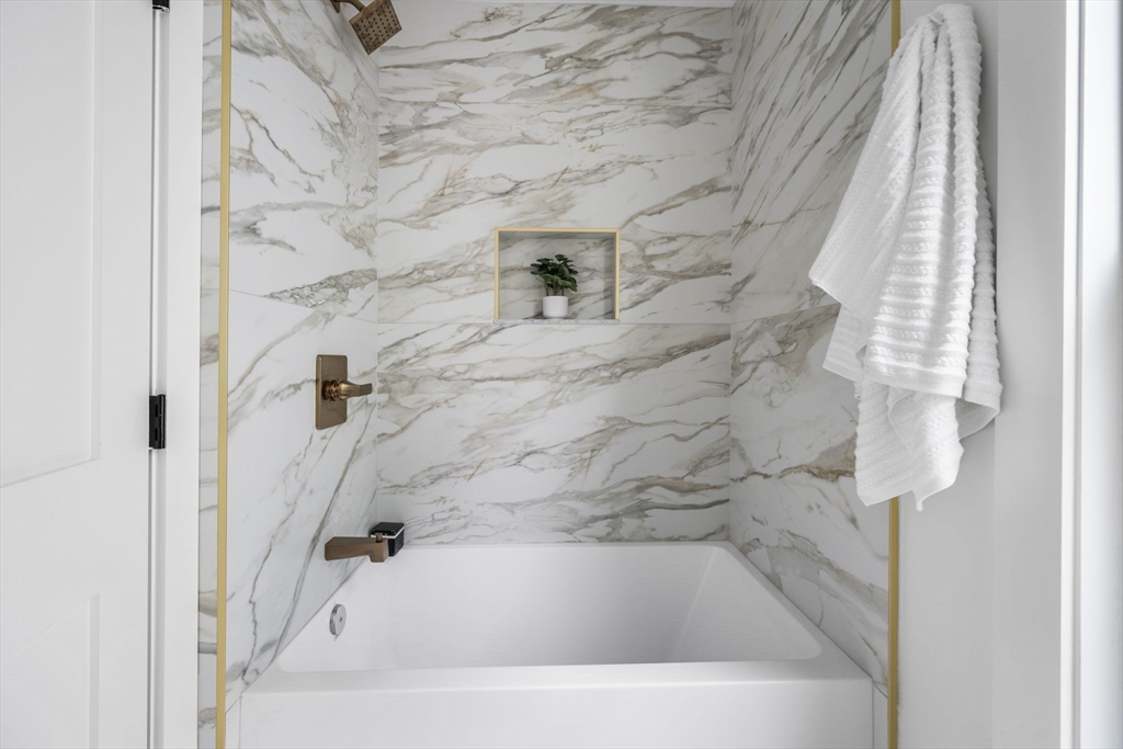 14 Harbor View St # 1