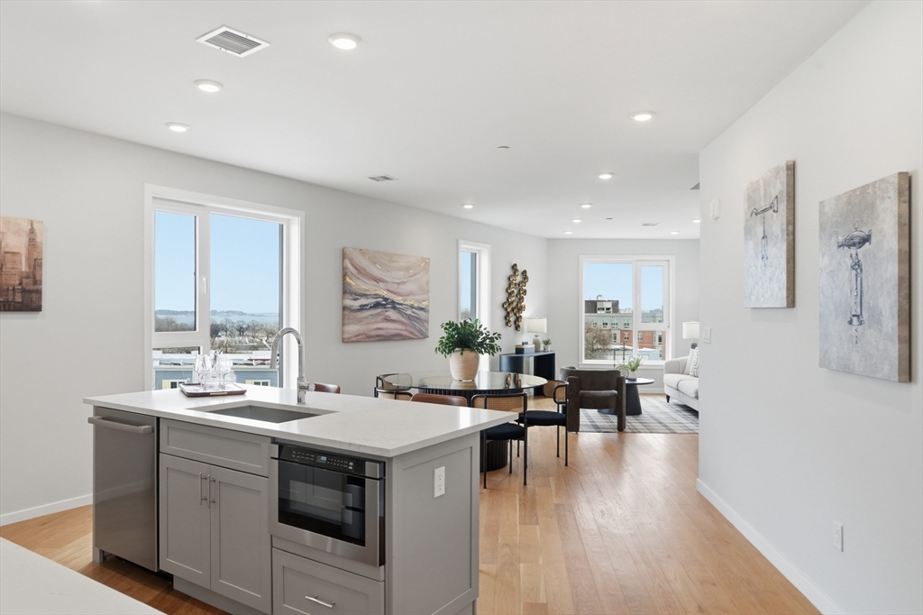 267 Old Colony # 506