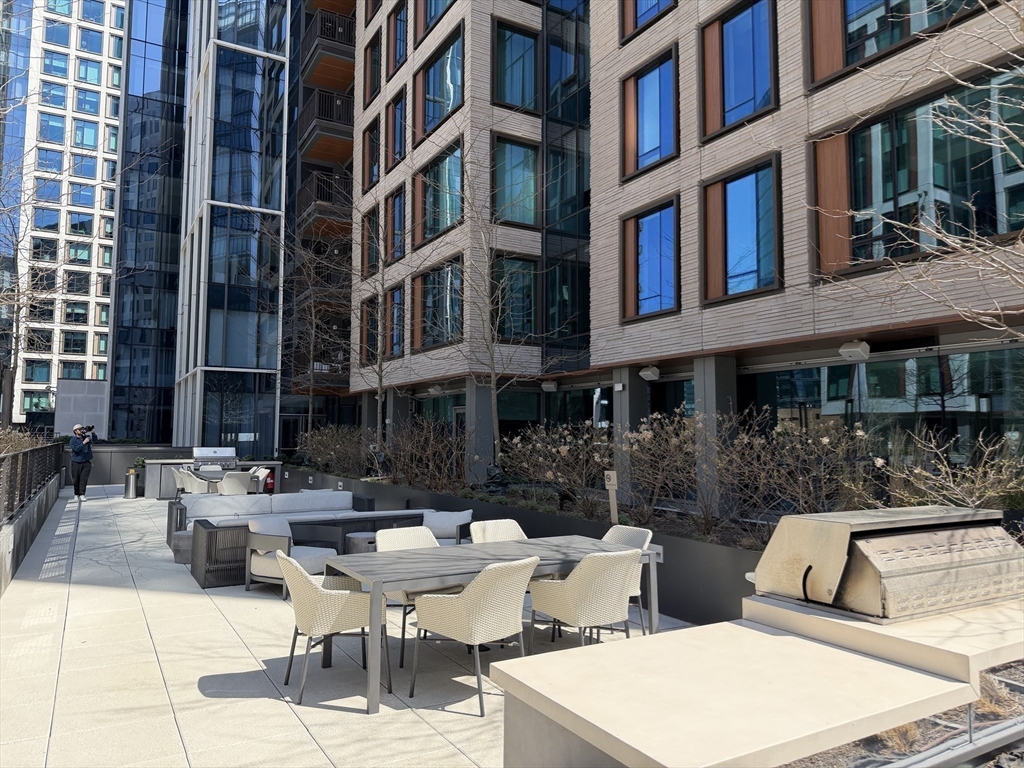135 Seaport Blvd # 708