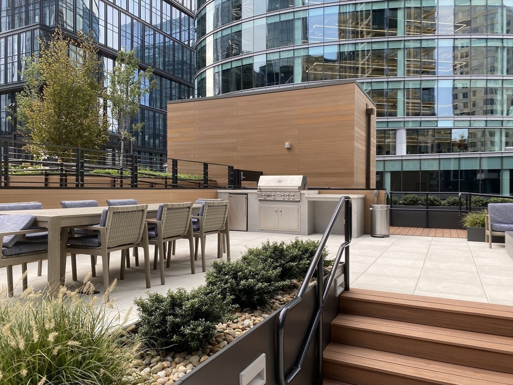 135 Seaport Blvd # 708