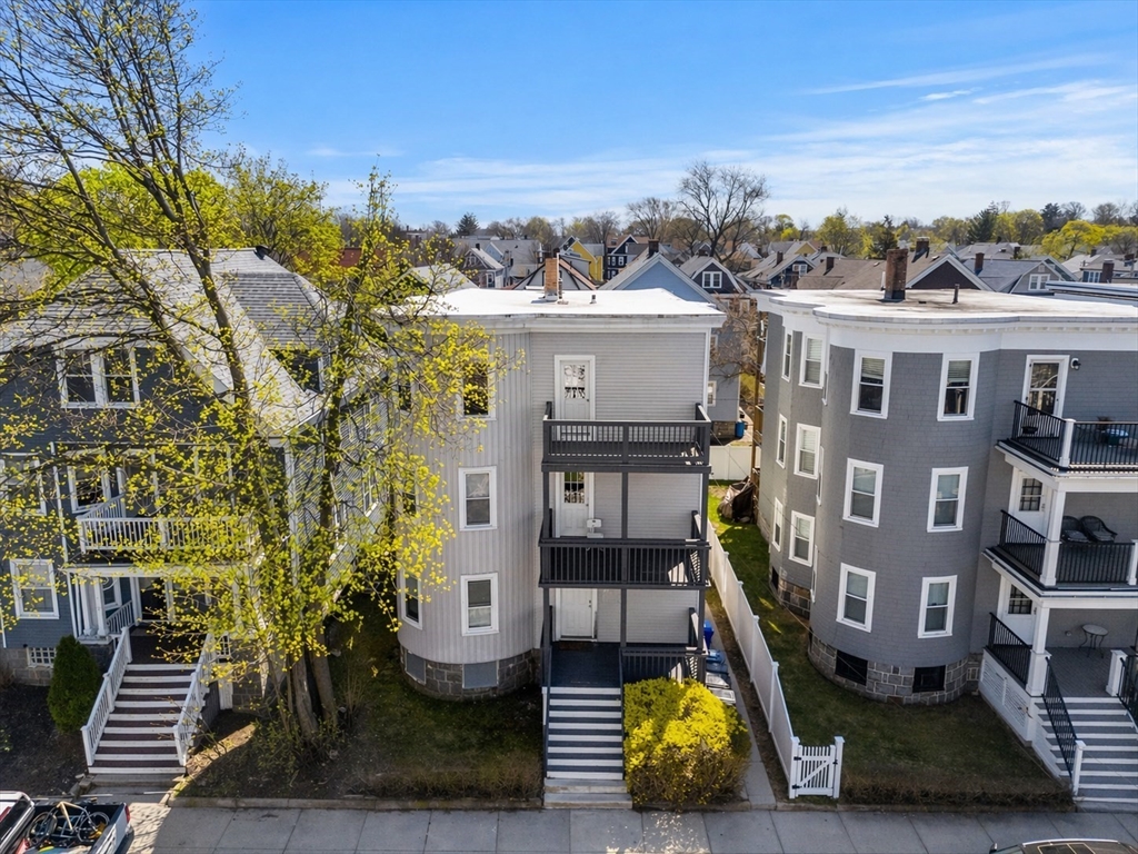 51 King St