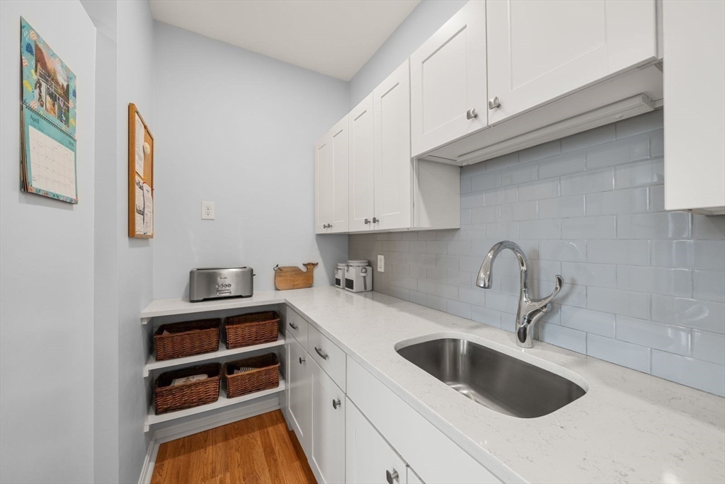 486 E 3rd St. # 11