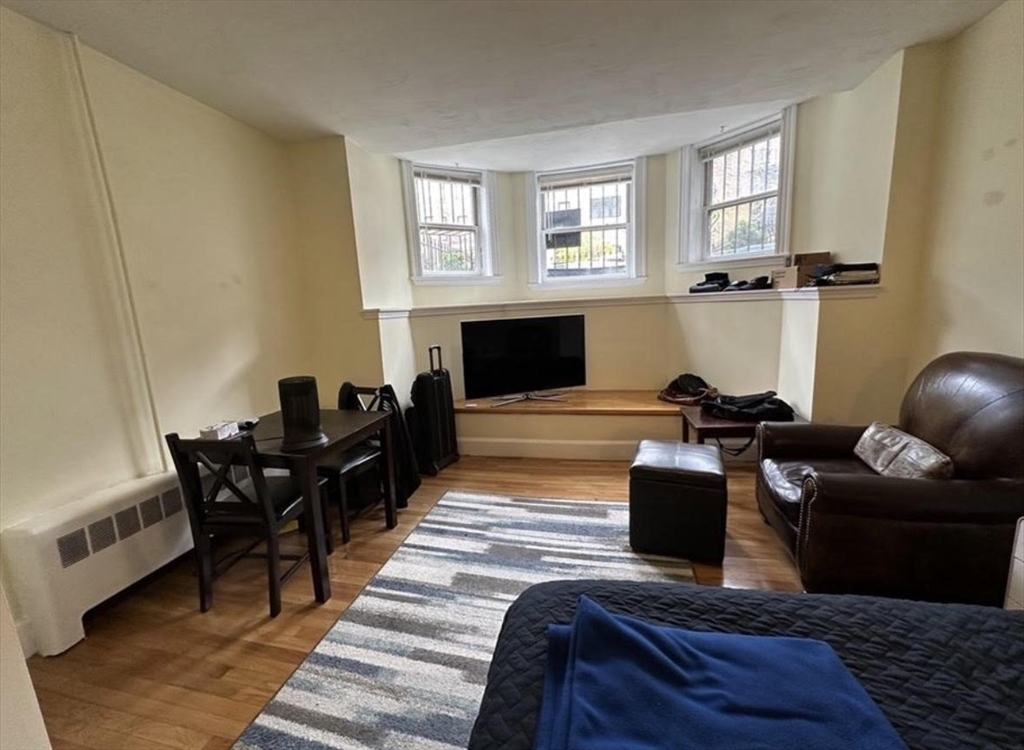 300 Marlborough # 1